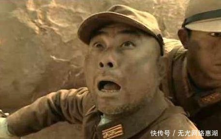 战场|一老农在战场上捡破烂,无意搬开地上砖头,发现有2000名日军