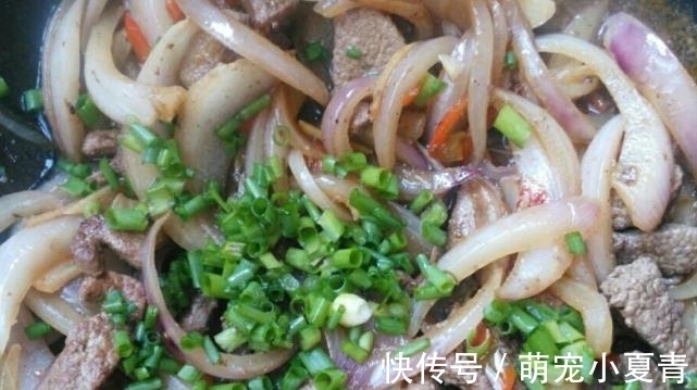 洋葱加它一起炒,天然“血管清洁剂”,好吃美味,血管越来越通畅