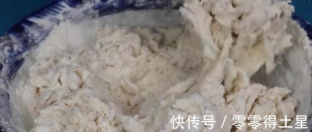 面粉怎么揉才光滑,20年的老保姆教你一招,简单又快速,超级实用!