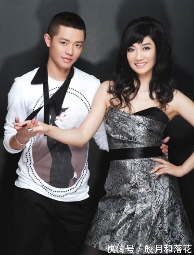 凤凰传奇相伴二十载，网红说他们翻唱土得掉渣，原唱说他们在救赎