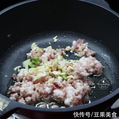  适量|「肉酱盖浇面」劲道好吃，不放菜也能吃两碗