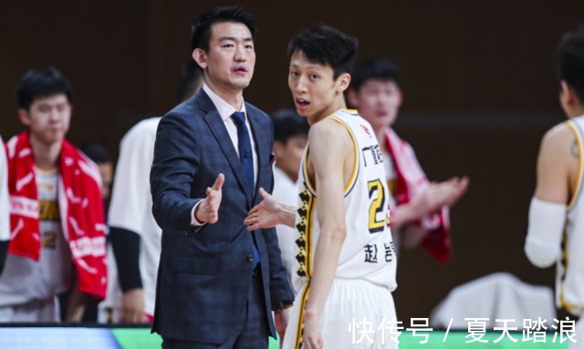 比赛|1战广厦3人受伤,赵岩昊被打掉2颗牙齿,广东男篮2战伤6人