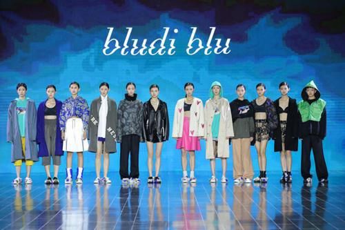  深远|第二届“泉城风尚”国际时装周余韵深远