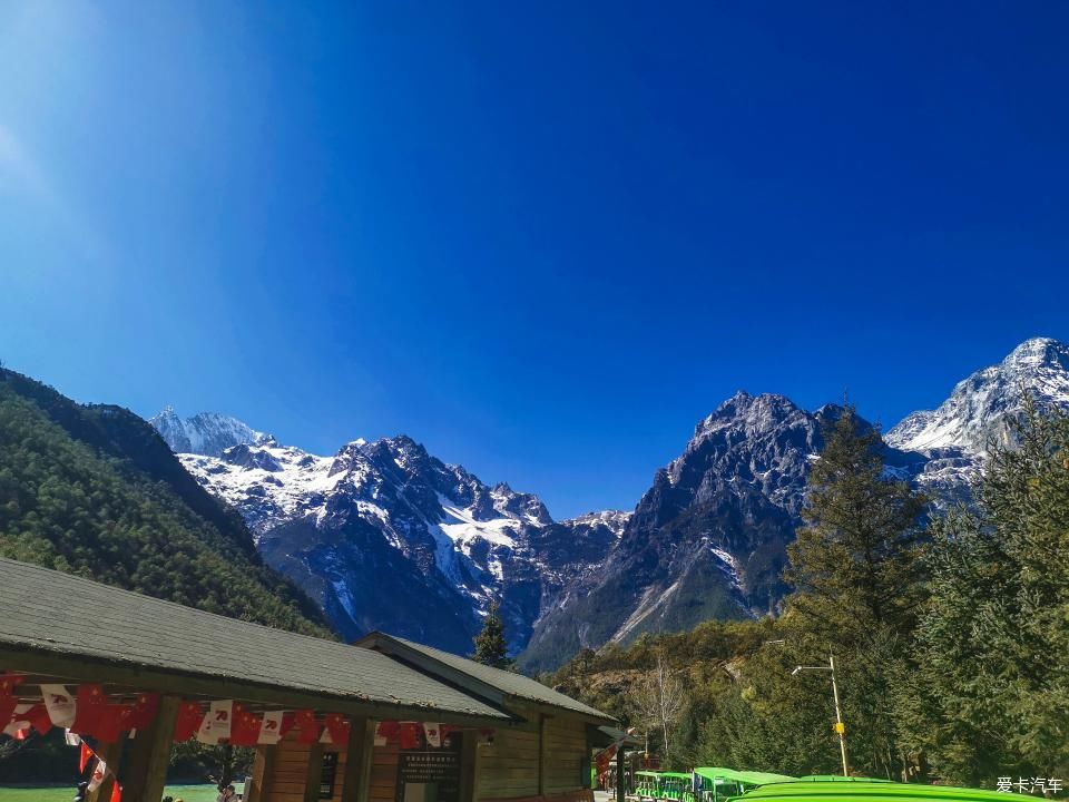 和高尔夫嘉旅一起去邂逅玉龙雪山