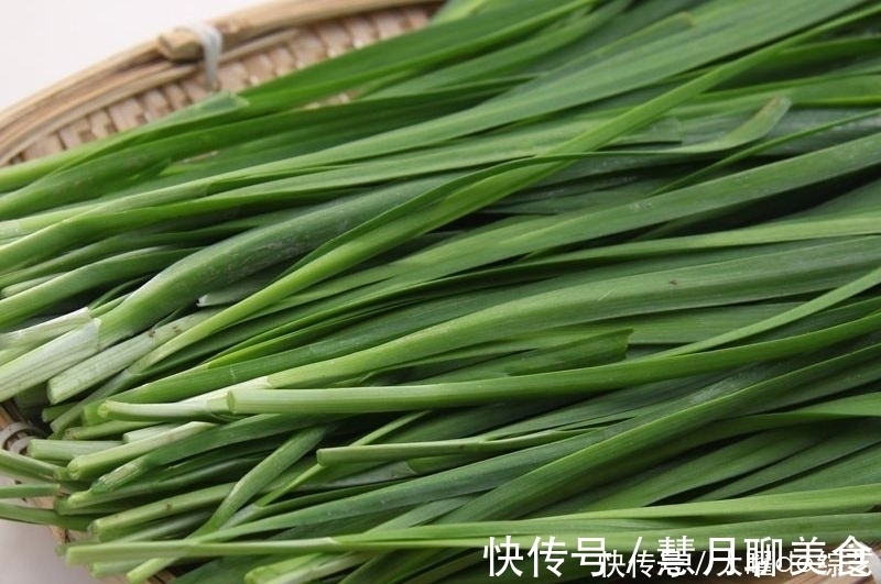 炒韭菜|忠告炒韭菜不能放此物,吃了对身体不好,现在知道还不晚