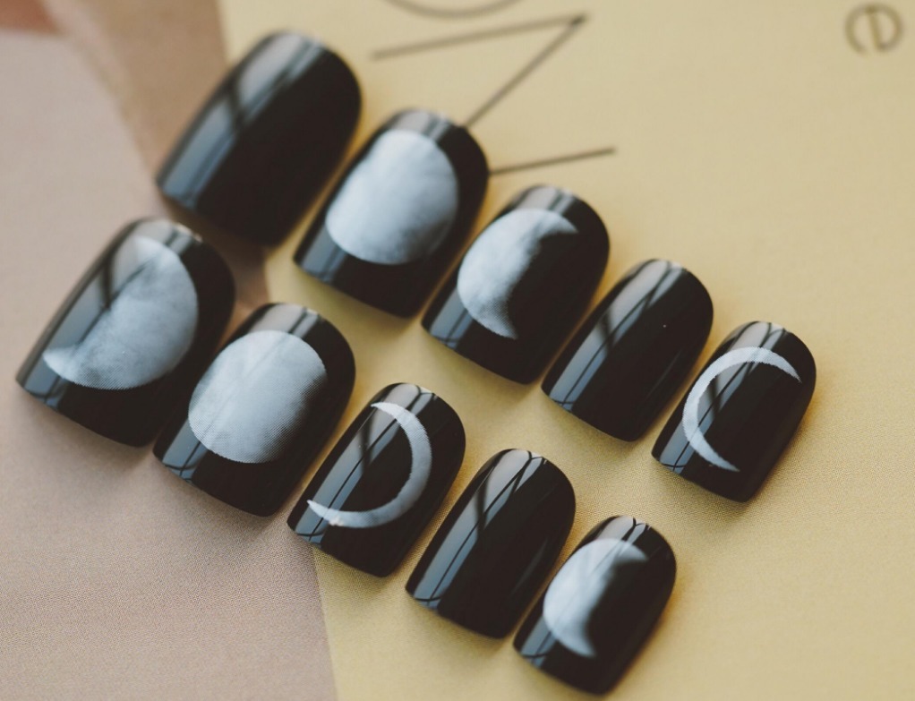 发量|女明星为了美也太拼了,假头发假指甲不算什么,“假皮肤”才真狠