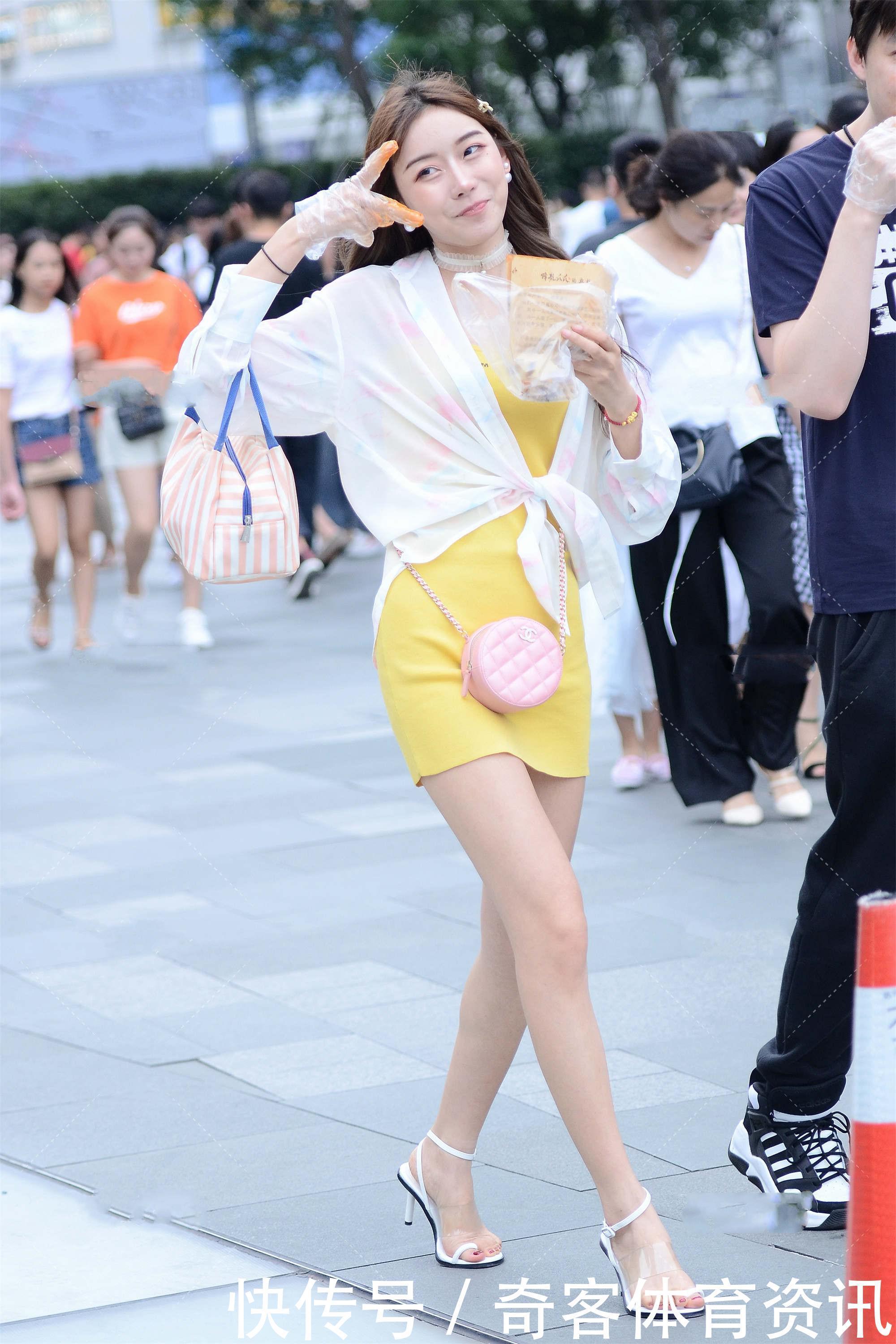 扎染|糖果色无袖裙子,搭配白色扎染防晒衫,普通女孩的最爱