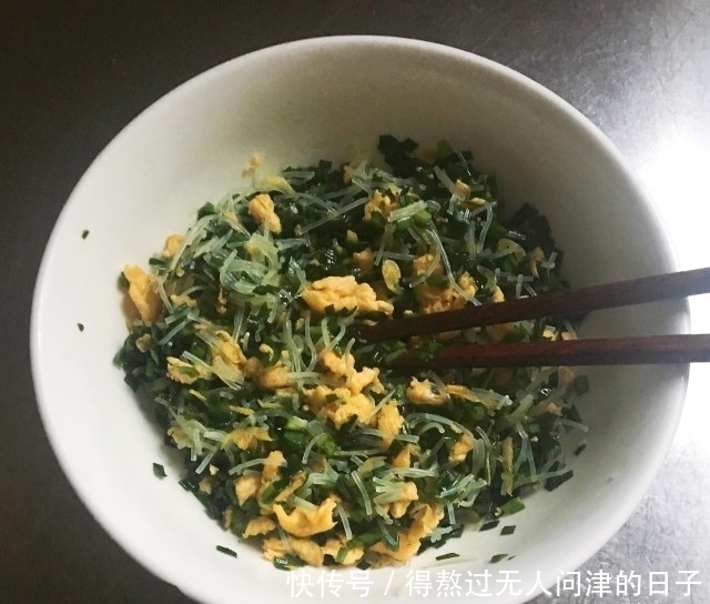 韭菜鸡蛋饼,味道鲜美,美味早餐