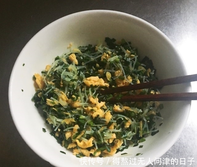 韭菜鸡蛋饼，味道鲜美，美味早餐