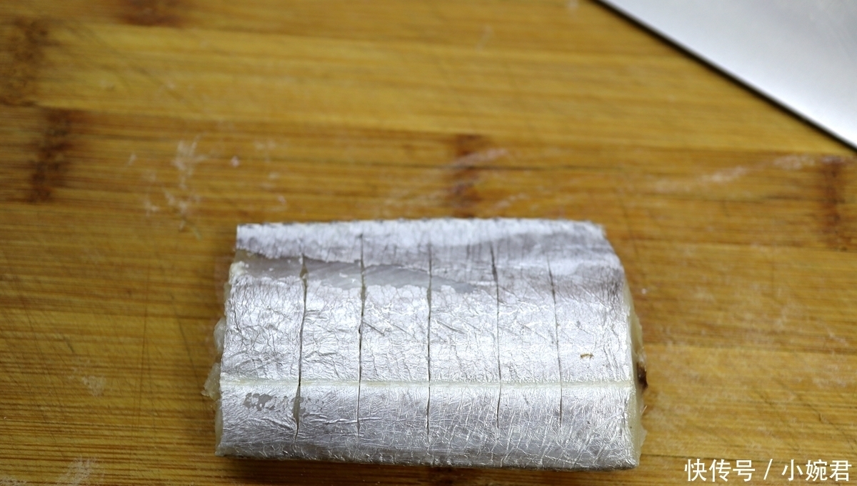 红烧带鱼15分钟出锅，不裹面粉，完整不碎入味，端上桌就光盘