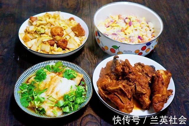 好吃|晒晒一家三口的晚餐,20分钟做好,好吃又营养,家人爱吃身体棒