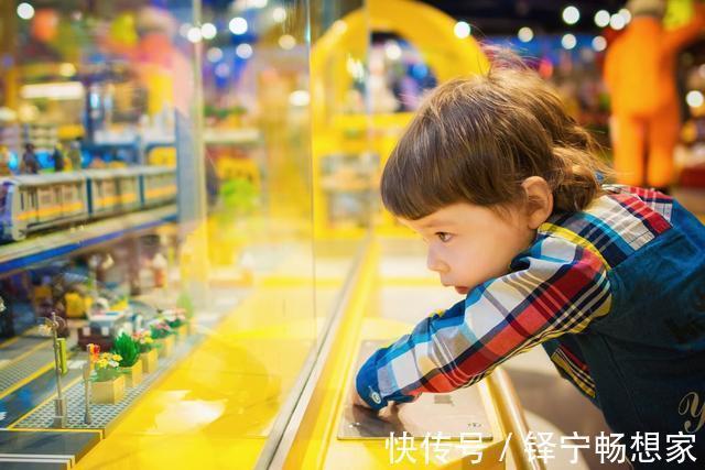 自信|孩子自卑,一般都有哪几种表现做家长的要多加留心了