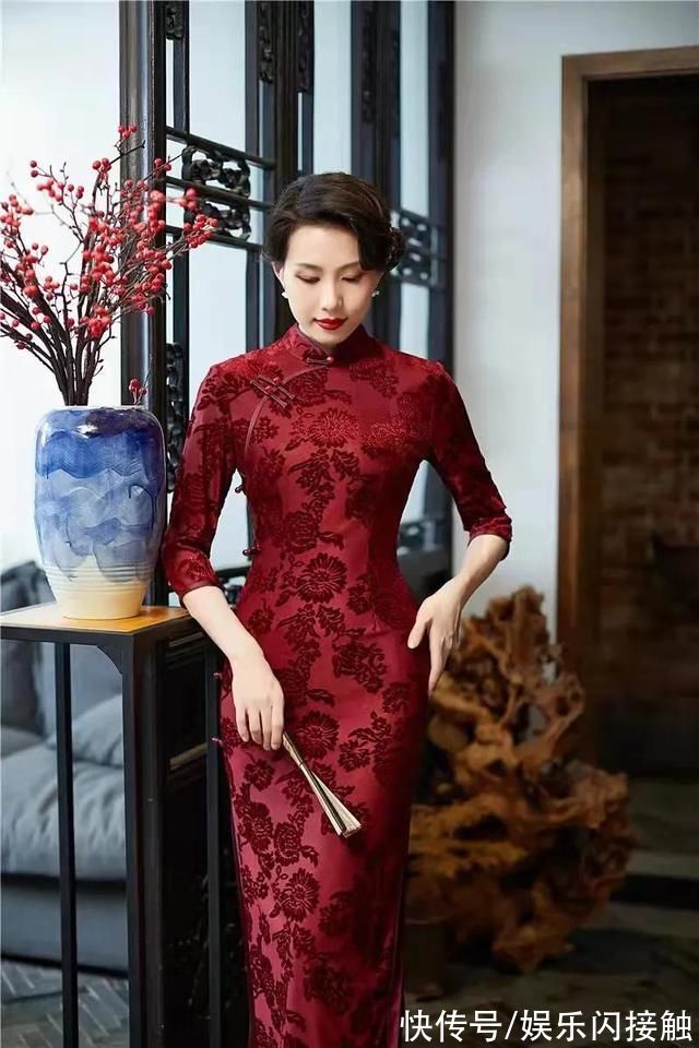 通勤服 最美不过旗袍，你一定会爱上，顷刻间让你端庄大方又不失女人味