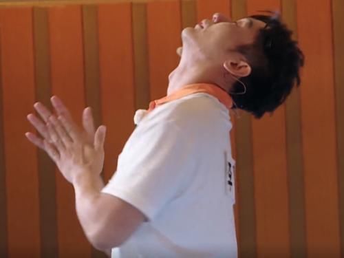 奔跑吧李晨没忍住哭了,郑恺未上前安慰,谁注意最先发现的是谁