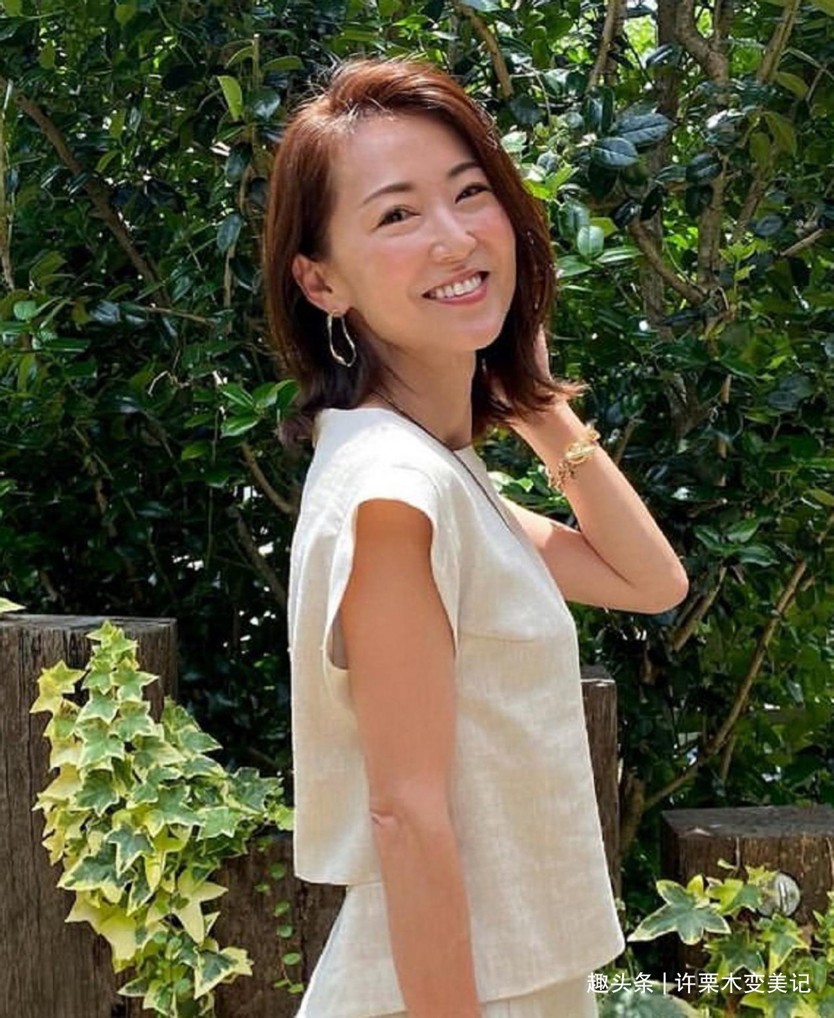 螺旋 女人50岁以后,剪发型要认准了,最好避开这3款!试试另外3种