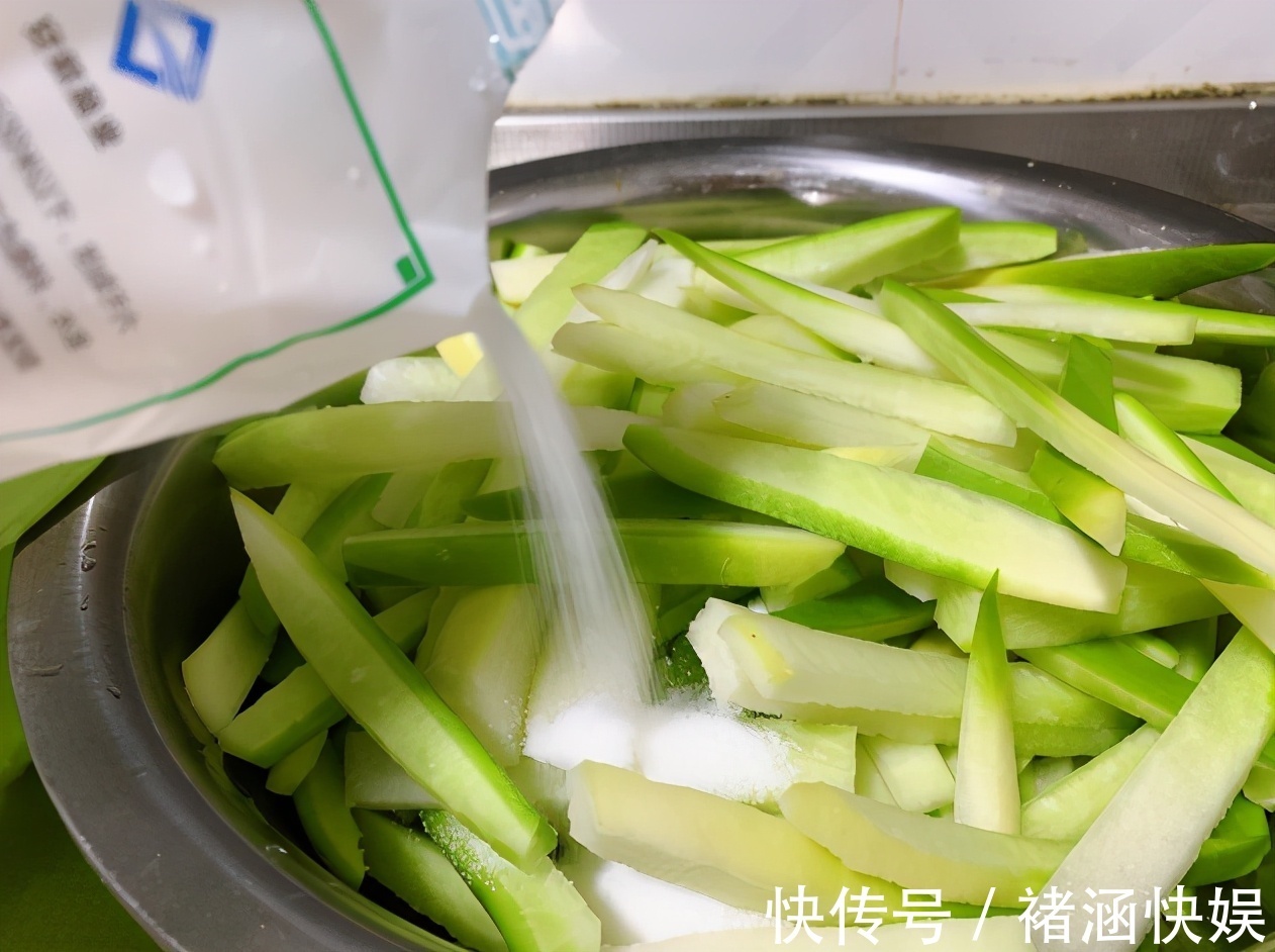 萝卜|萝卜干直接晒还是直接腌教你60年老方法,脆爽入味,1年不坏