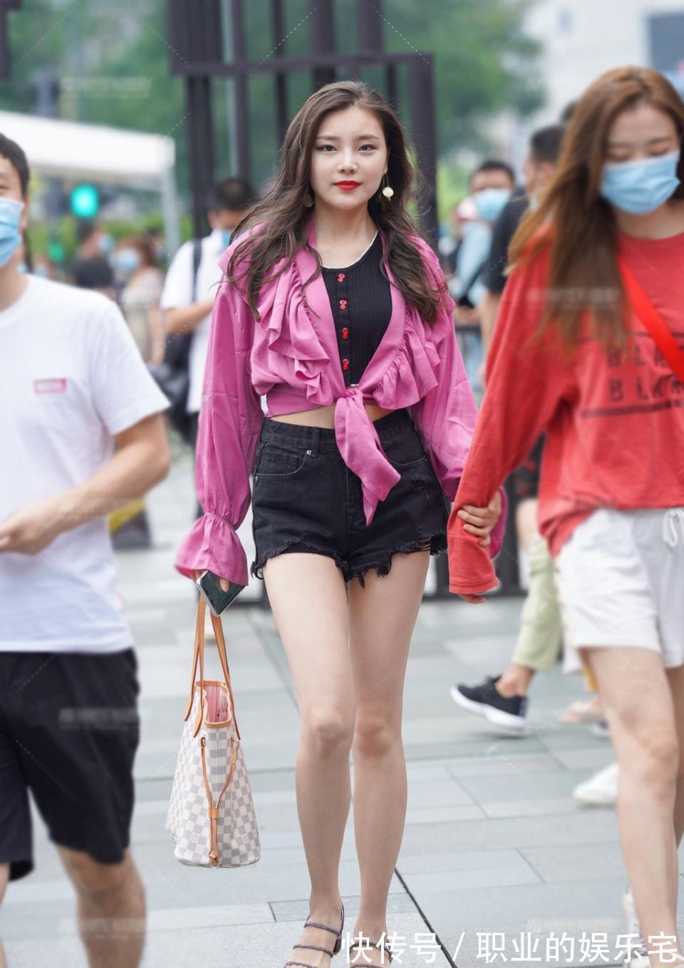 打底裤 随性百搭的打底裤提升了你的时尚追捧度,穿出时尚风采,靓丽高挑