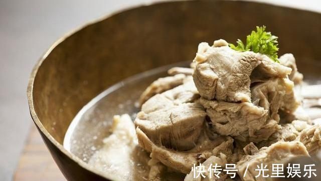 牛肉|炖牛羊肉不用高压锅，多放2种材料，20分钟肉烂入味不塞牙