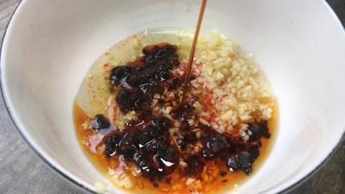 西兰花这样做太香了，不用炒不凉拌，我家一周吃6次，给肉都不换