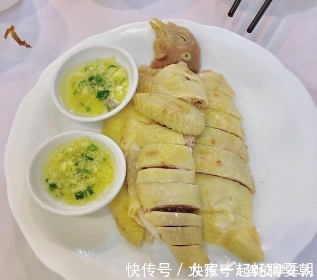 蒸鸡|广东的隔水蒸鸡，皮滑肉嫩，连骨头都入味，比白切鸡好吃100倍