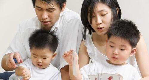 安全意识|4岁孩子超市摔碎鸡蛋,店员要求10倍赔偿,宝妈的做法令人称赞