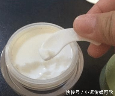 药店一管被“遗忘”的药膏,每晚偷偷搽一搽,老年斑统统拿下