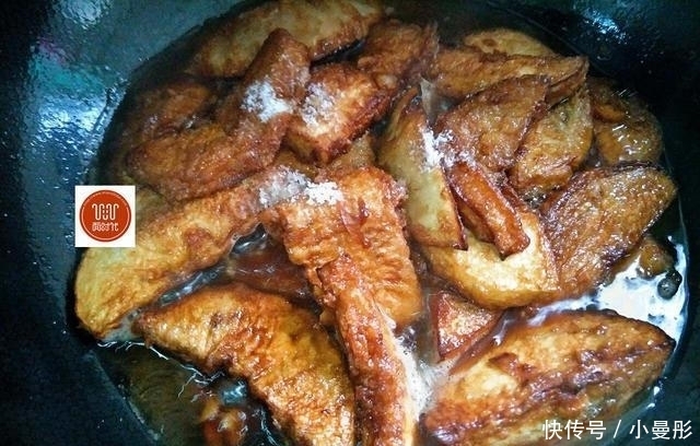 在家做茄子,我教你一招,不仅不吸油,味道比红烧肉还香!