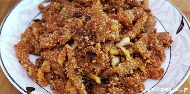 黄豆酱|8块钱的鸡胸肉,按这方法做,外酥里嫩,来客人就是一盘压轴菜