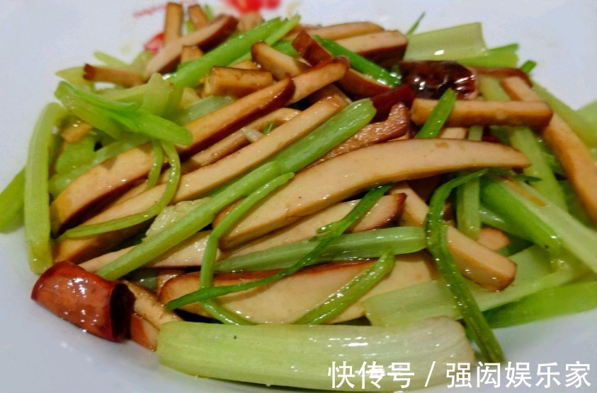 吃起来|特别下饭又营养的一道家常菜，做起来简单易学，吃起来爽口美味