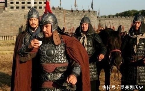 击败|为什么李自成可以击败大明军队,却打不过不足10万的满清军队?