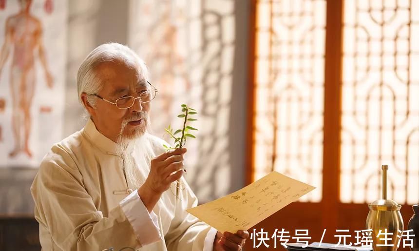 黑豆|早上补阳,晚上补阴精力不足,熬夜的人就吃它吧