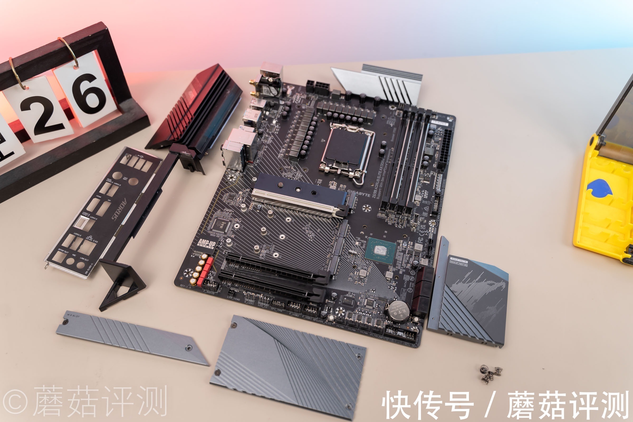 技嘉|DDR5内存高不可攀？看看DDR4的Z690主板吧、技嘉小雕 Z690主板 评测