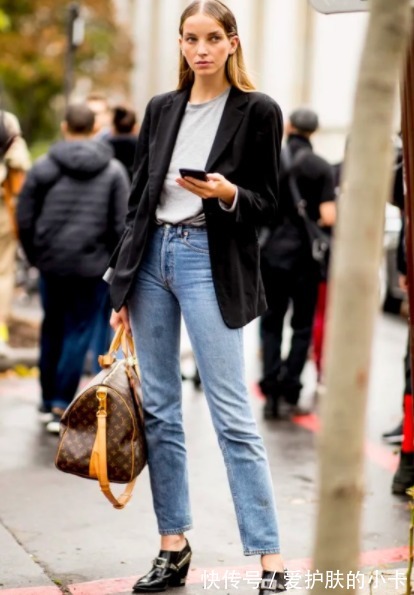 打开方式|学会穿西装,你就掌握了潮流秘诀,早秋最气质时髦的打开方式