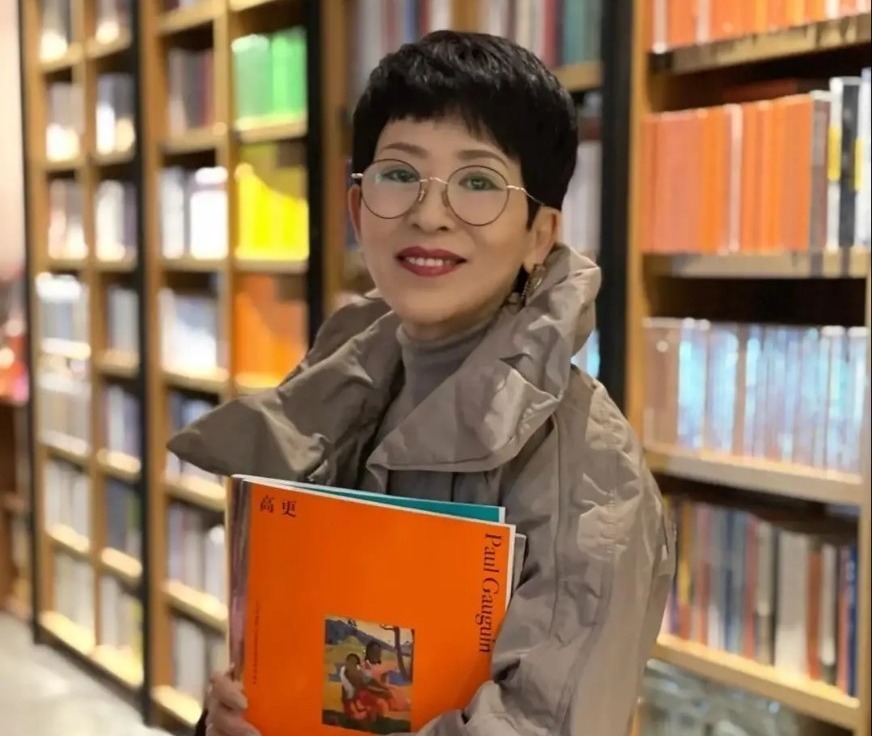 波波头 老年人别总烫小卷发型,学学三位60岁时髦奶奶的减龄发型,超洋气