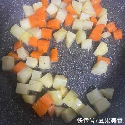 咖喱肥牛|妈妈最拿手的咖喱肥牛，被我偷学到了