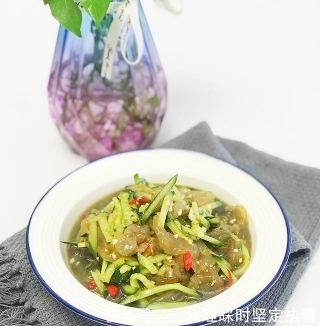 立夏后,這涼拌菜可以多吃,可以解體內(nèi)毒素還清熱,順利度過夏天