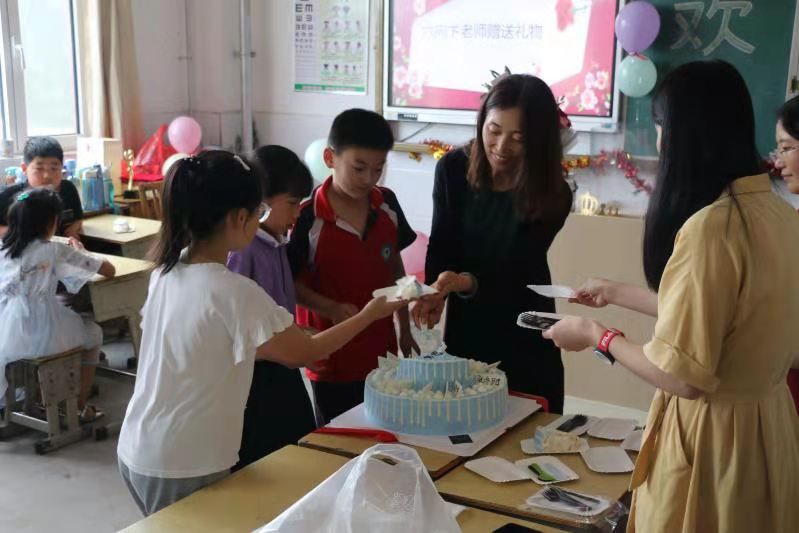 宋家沟小学|星河徜徉 一路有光--宋家沟小学为支教教师举办送别仪式