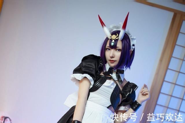 lo娘|漫展上如何正确的勾搭二次元小姐姐？