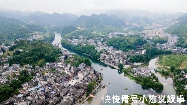 拉拉渡|湘黔渝三省交界处有个秘境古镇，堪称民族文化大融合的传奇典范