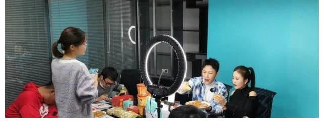 获奖！山东综艺《来点新滋味》斩获“TV地标（2021）”省级地面频道年度优秀节目