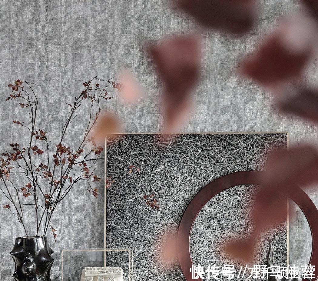 复古感|新中式的家庭装修，高级感十足，又显露着传统中式的克制和贵气！