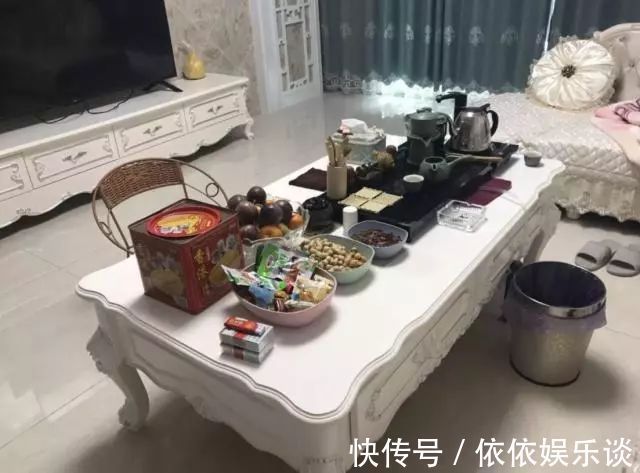 电视|搬家一个月,忍不住晒晒!全屋太漂亮了,电视墙贴瓷砖最明智!