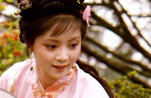 薛宝钗!林黛玉究竟因何而死?是宝钗送的燕窝有毒,还是王夫人的人参无效