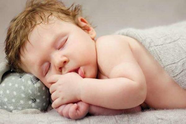 胎便|新生儿出生后3天内家长们一定要做4件事！越早知道越好！