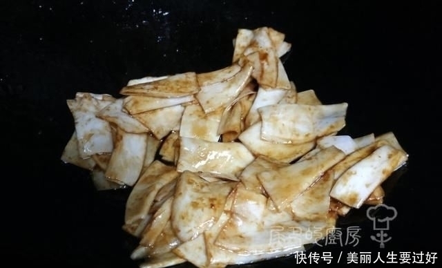 常吃|端午節(jié)最應吃它，它是“窮人的阿膠”，3元一斤，女人常吃腰不疼