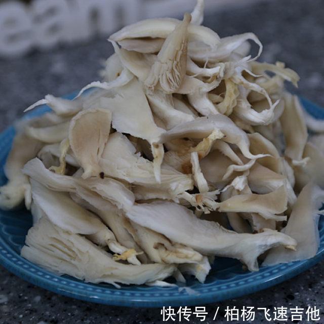 面糊|干炸蘑菇,香酥美味,下酒好菜