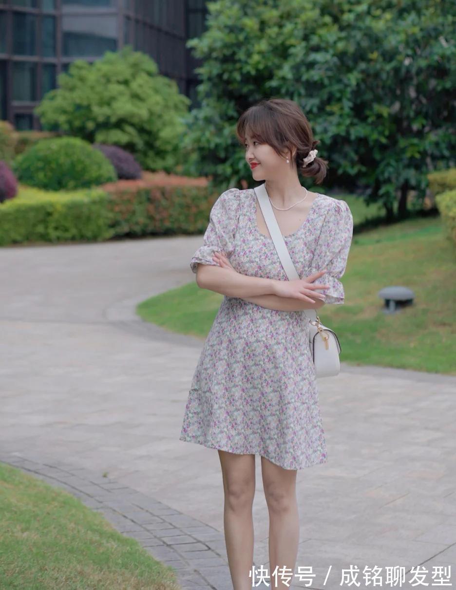 微胖|微胖女生的夏日穿搭，色彩搭配与风格是重点，穿对款式显瘦又减龄