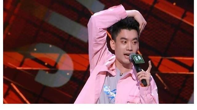 杨波|用人体官能障碍与疾病当脱口秀的表演题材,真的好笑吗?