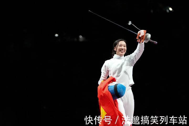 外教|将孙一文扛在肩上的外教是谁?中国姑娘赛前就写好获奖感言