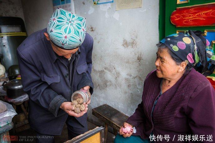 新疆|新疆库车土郎中，用草药为人治病几十年，彰显中华医术的博大精深